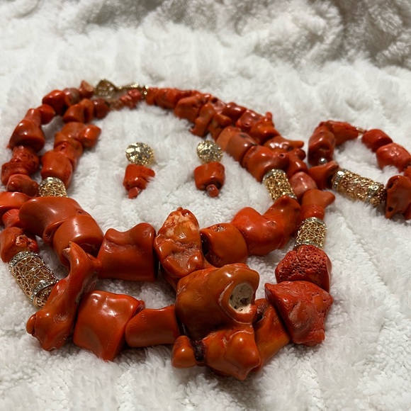 ANTIQUE NATURAL AFRICAN CORAL BEADS